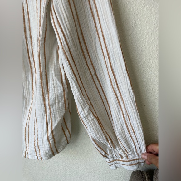 Universal Thread Women's Striped Long Sleeve Half Placket Blouse  Size M - Picture 6 of 7